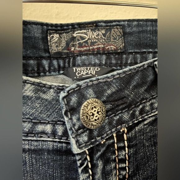 Silver Jeans Twisted Capri Tag Size 30 Blue Heavy Stitch Cropped Women’s Jeans - Picture 2 of 7